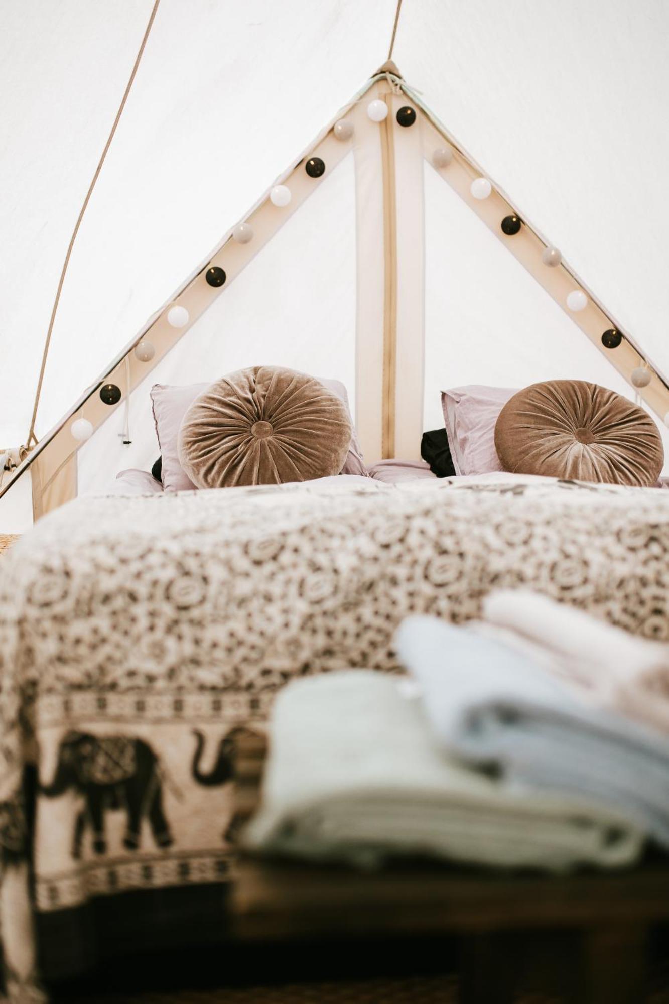 Vaettervy Glamping Hotel Habo Exterior photo