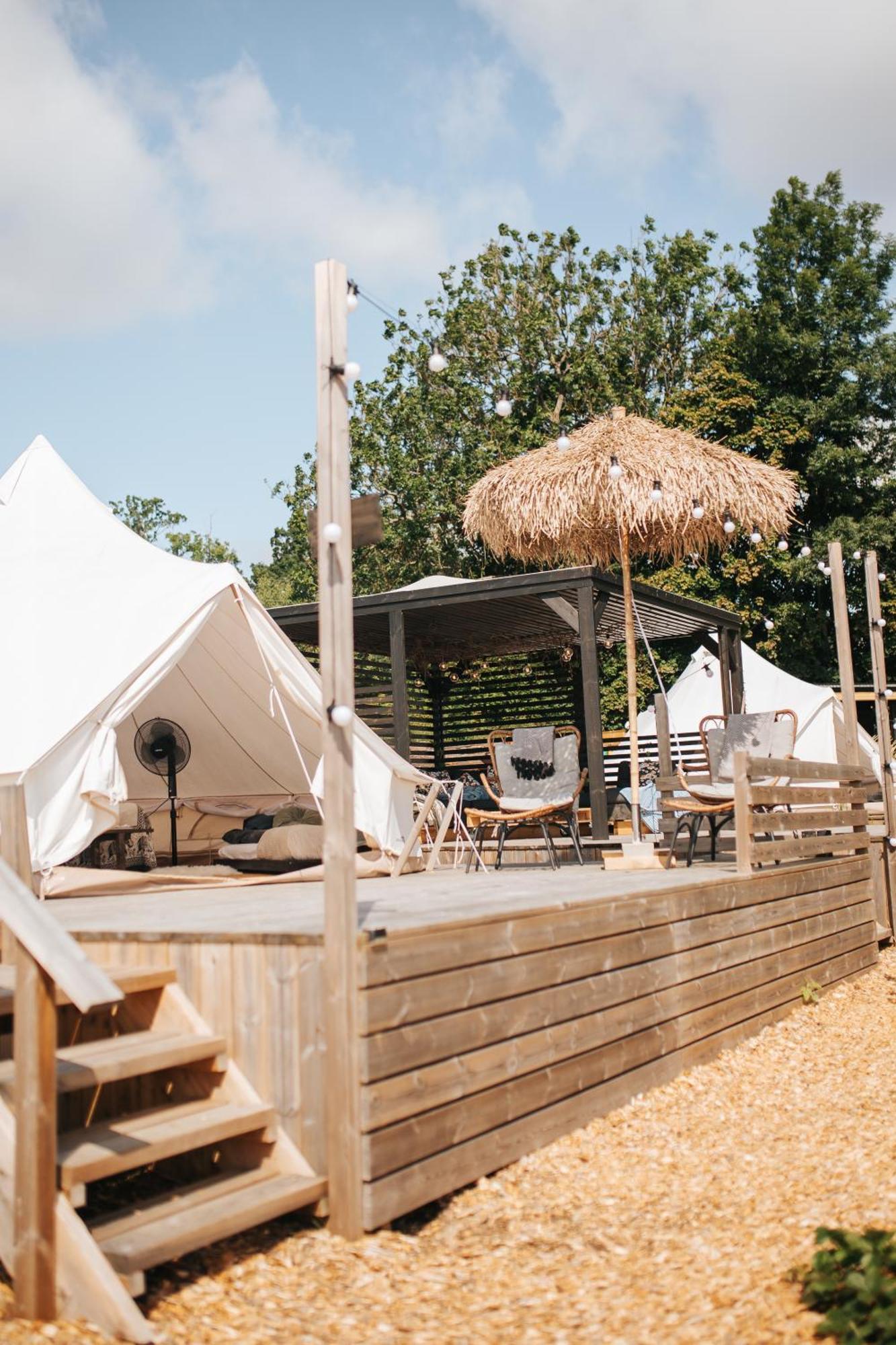 Vaettervy Glamping Hotel Habo Exterior photo